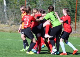 Piłka nożna dziewcząt